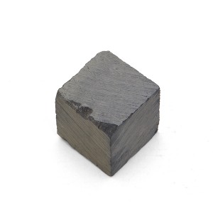 kuronagura 対馬産黒名倉